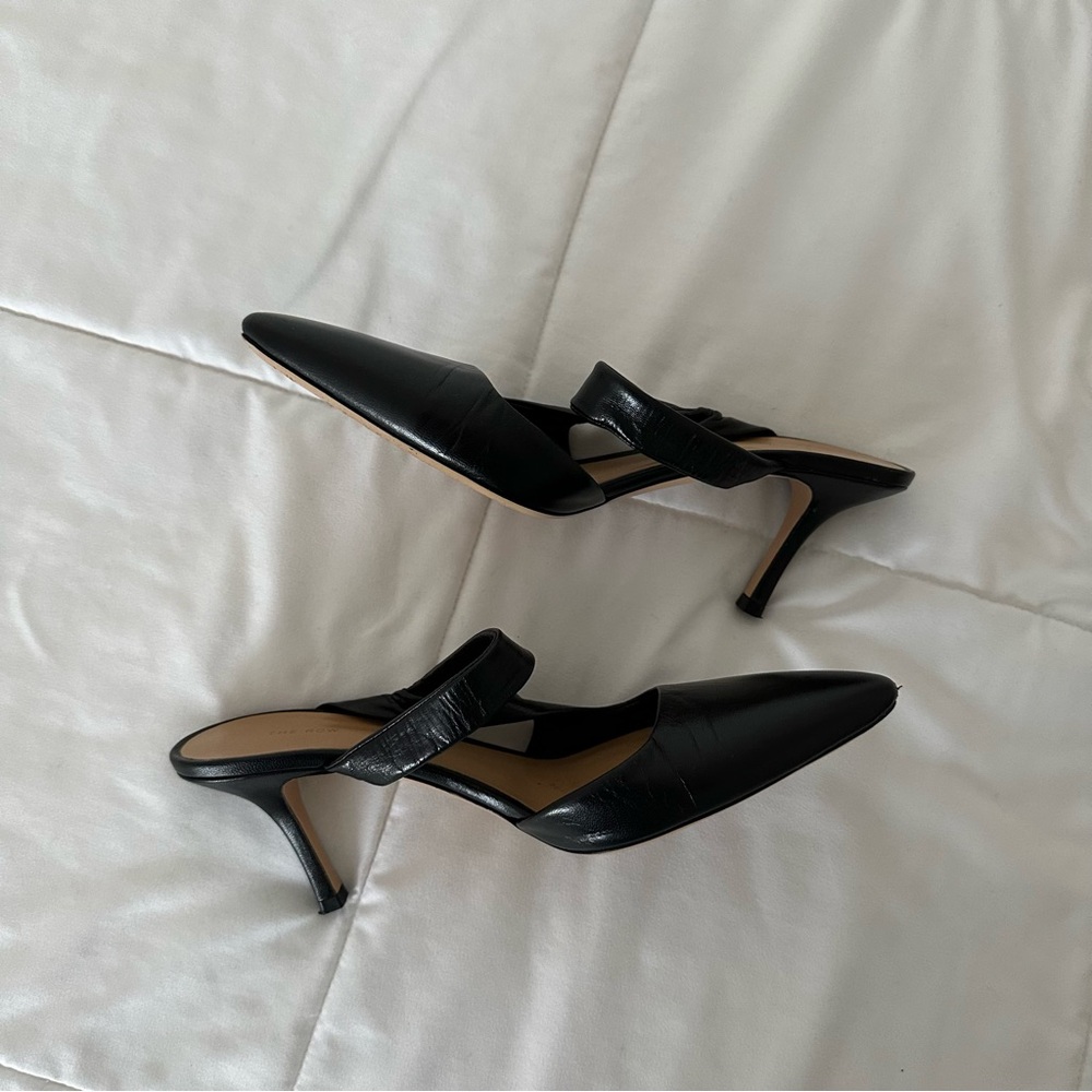 The row heels